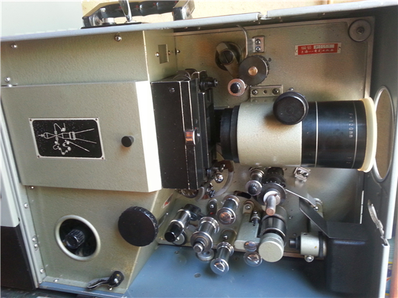 95% new complete set of Jinggangshan 104 projector Jinggangshan 104 projector 35mm mm