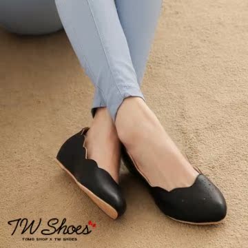 台湾官网直邮进口【TW Shoes】 花边造型雕花尖头娃娃鞋/平底鞋