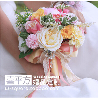 (Happiness Squared) Pink Queen Hands to the Wedding Hands to Fancy High-end Bridal Bridesmaids to hold bridal bouquets