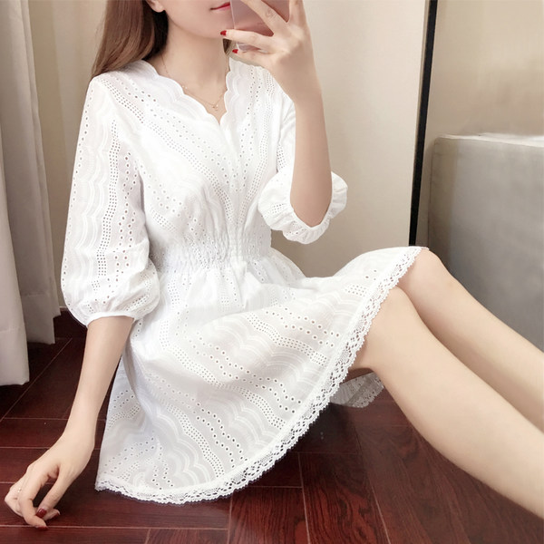 欧惑 新款 纯棉 收腰V领蕾丝连衣裙 优惠券折后￥158包邮（￥178-20）2色可选