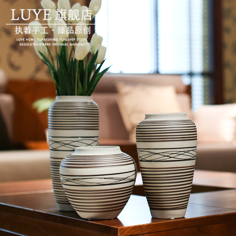 luye�մɻ�ƿ�ڼ�