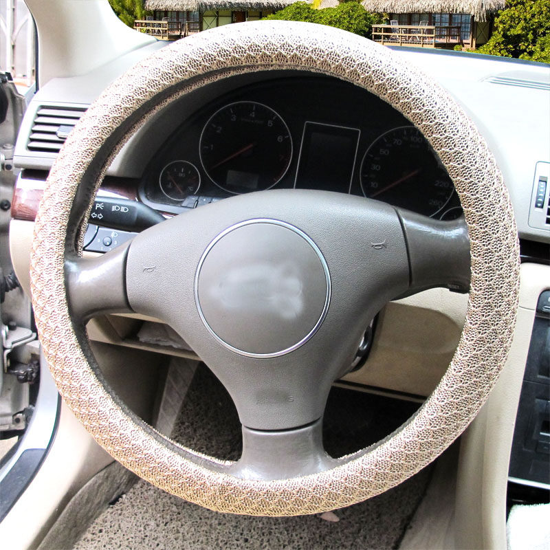 Haoyou is suitable for Vizi RAV4 Highlander Camry four seasons ice silk steering wheel cover summer handle