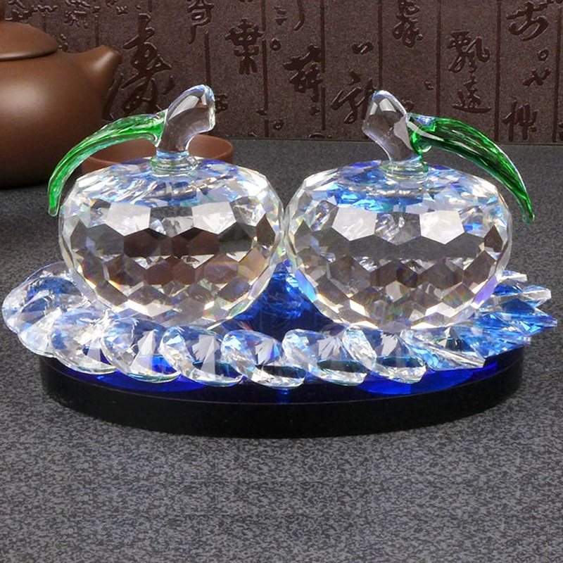 ��Ե��ˮ��ƻ���ڼ�