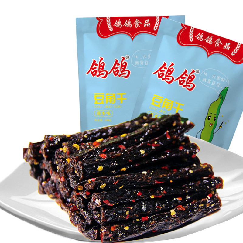 【天猫超市】鸽鸽豆角干蒜香味158g 休闲零食品辣条片豆干豆腐干