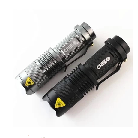 Outdoor rechargeable flashlight CREEQ5 mini telescopic zoom small strong light flashlight long shot 14500 with No. 5 dual use