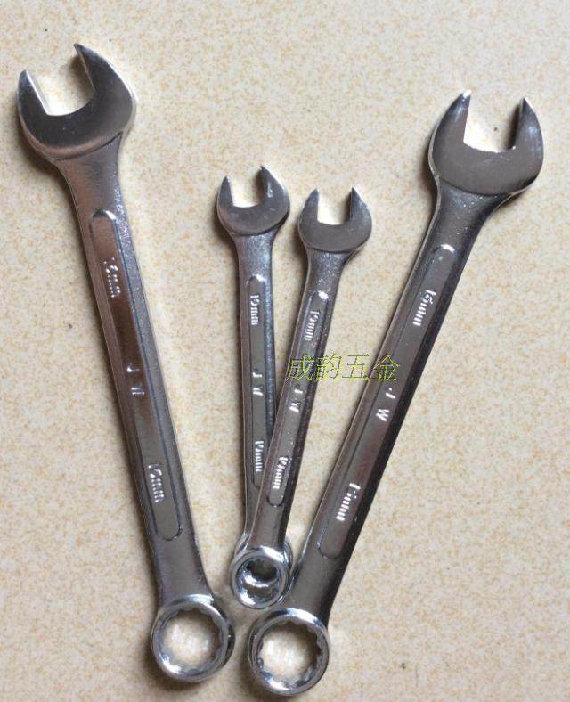 Rib dual-purpose wrench lengthened dual-purpose wrench