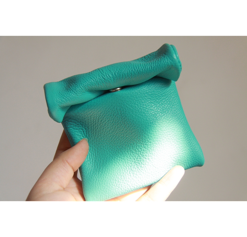 Floor Shell Hand-Sewn Mint Green Ice Cream Blue Cowhide Hand-Rolled Coin Purse Coin Bag Headphone Bag Card Bag