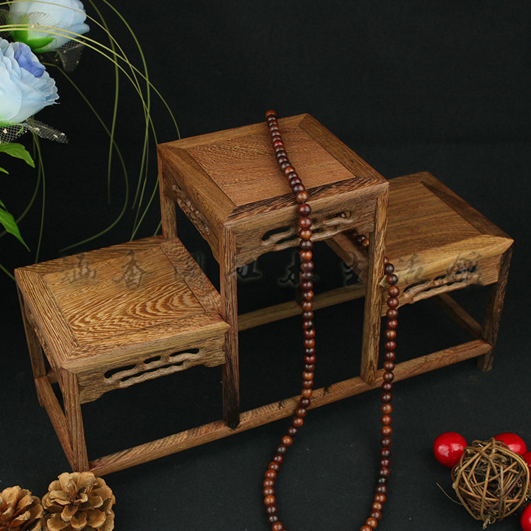 Red wooden statue statue statue base of artifacts vase pot - view rectangular bracket purple - sand chicken fin wood topot