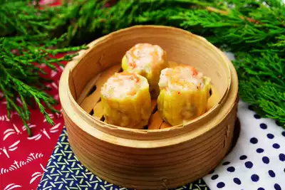 Dalian Fenghe shrimp roasted wheat Guangdong morning tea snack port style noodle tea restaurant shrimp products semi-finished products