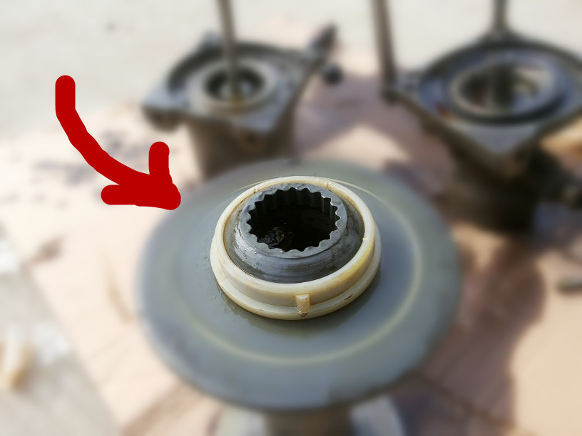 The Runhua manufacturer direct sales clear-wrecker 4 ton winch (040) hub bearing bush