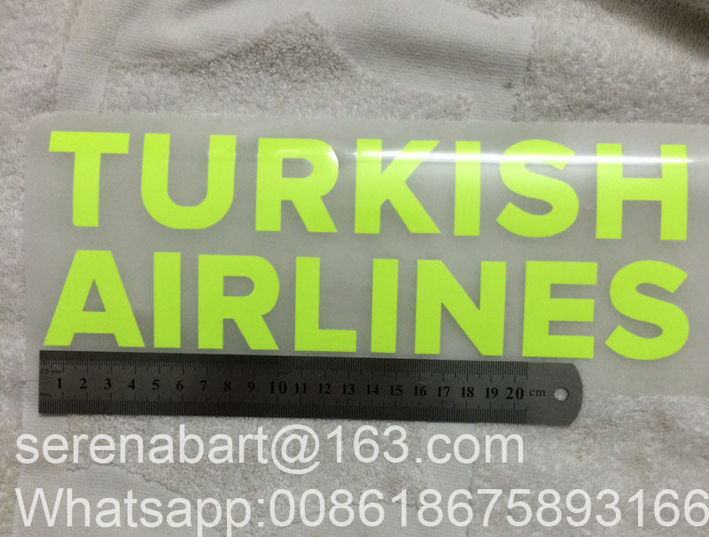 Fenerbahce TURKISH AIRLINES billboard Turkish Airlines corsage Van Persie football armband