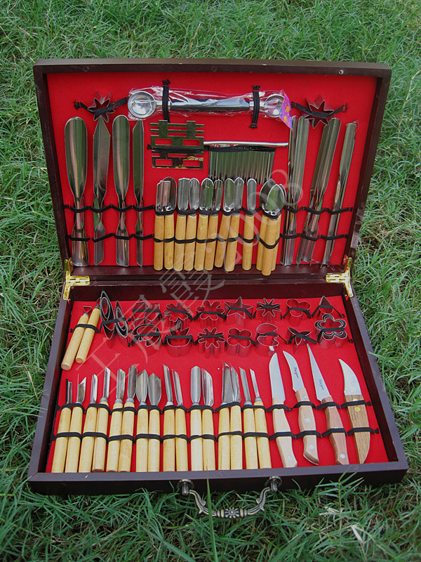 Red Wood Case 78 Pieces Food Engraving Knife Carved Knife Carved Knife Chef's House Hotel Fruits And Vegetables Melon Fruits Thickened Stainless Steel Suit