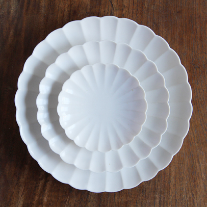 Pre-order Japan imported JICON Cijin Arita-yaki Chrysanthemum dish flower-shaped dinner plate small plate 3 types