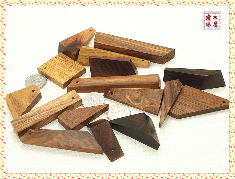 Yellow flower pear Vietnamese yellow flower pear small pendant mobile phone key pendant key chain