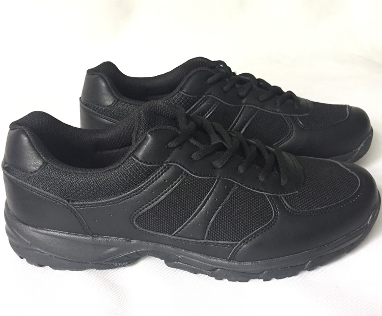 Old Style Outdoor Black Running Shoes Wear Resistant Anti-Slip Footwear School Training Shoes Outdoor Low Help Travel Shoes