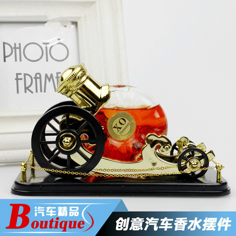XO酒瓶汽车香水座 创意摆件 高档车载车用香水座 古龙/柠檬淡香