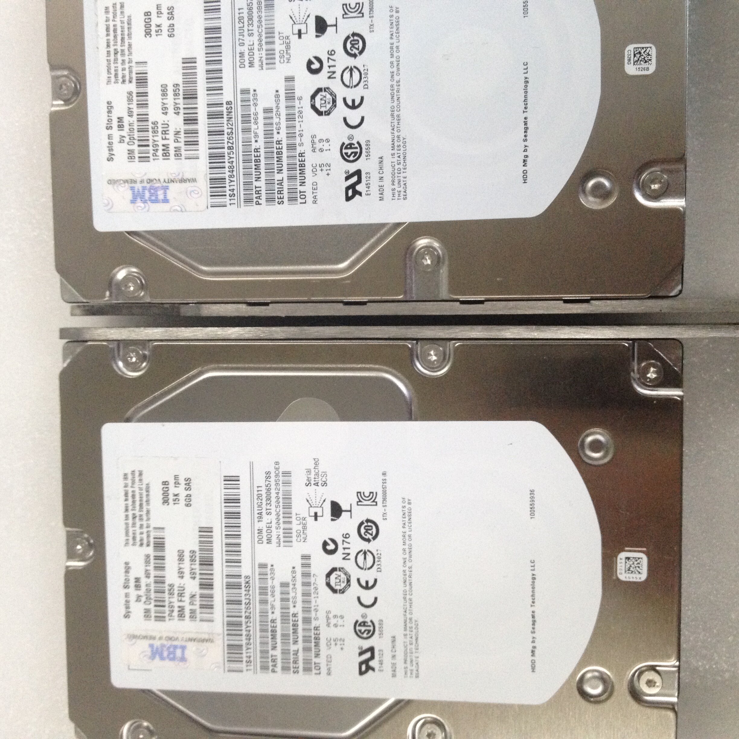 49Y1856 IBM 300G 15K 3 5 inch SAS 49Y1860 server hard drive