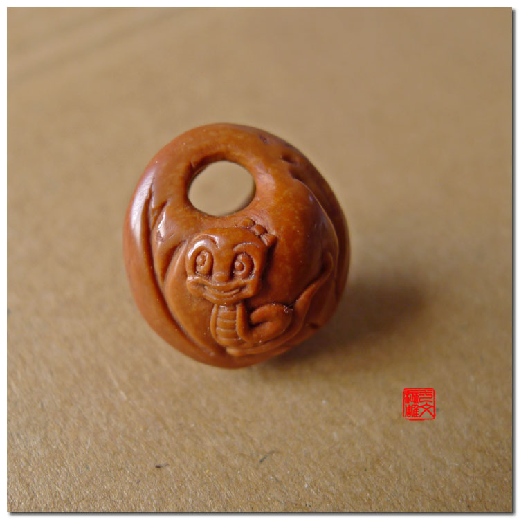 Yiwen nuclear carving twelve zodiac peach basket dragon pattern peach core carving boutique cartoon Q version zodiac snake high-end customization