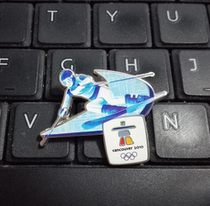 2010 Vancouver Winter Olympics Badge Official Ski Badge A