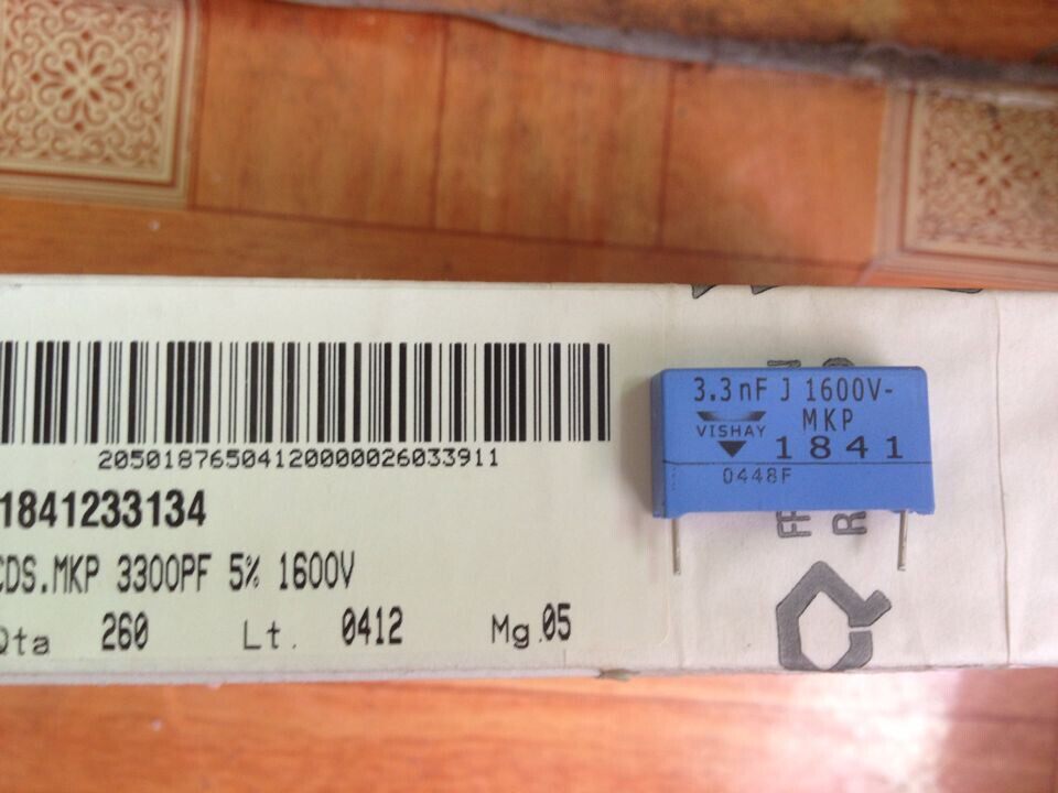 Imported original box VISAY MKP 1841 Series 3300PF J 1600V foot distance 22mm