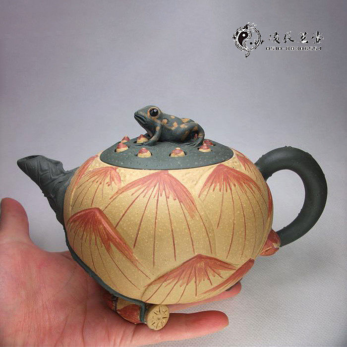 中国古美術・原鉱段泥 カエル蓮子壺 、底槽款:蒋蓉紋、紫砂壺・急須・茶道具 中国古美術・原鉱段泥 カエル蓮子壺 、底槽款:蒋蓉紋、紫砂壺