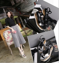 Star same thick bottom fish mouth Star Pine cake shoes summer leather casual increased open toe Roman sandals women