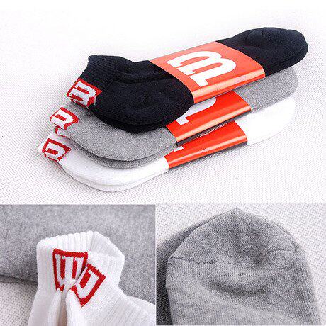 Men's and women's towel bottom socks spring, summer, autumn and winter four seasons short tube socks low top socks solid color cotton socks couple boat socks