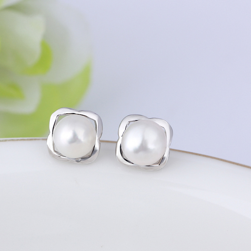 Oops 925 Sterling Silver Korean Fashion Natural Freshwater Pearl Stud Earrings