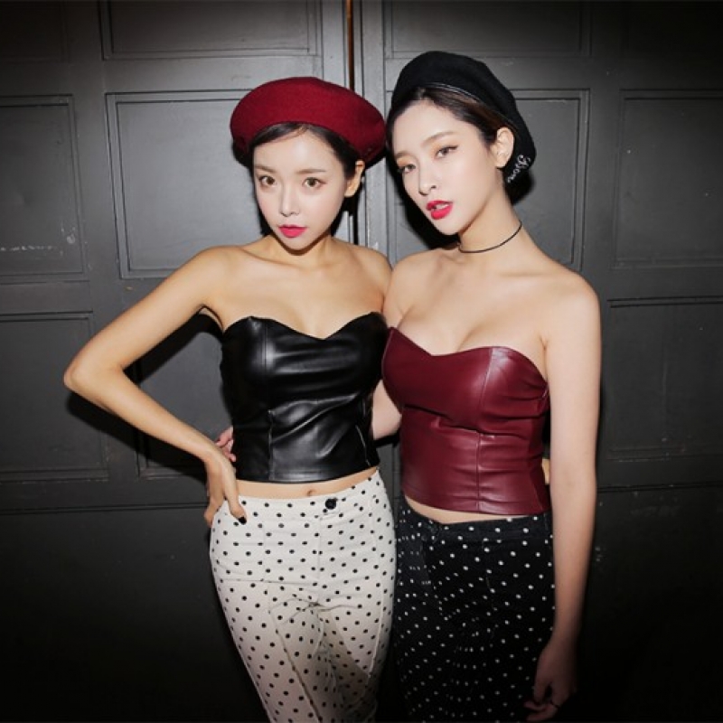 韩国stylenanda官方正品 修身款仿皮纯色露脐抹胸-黑色