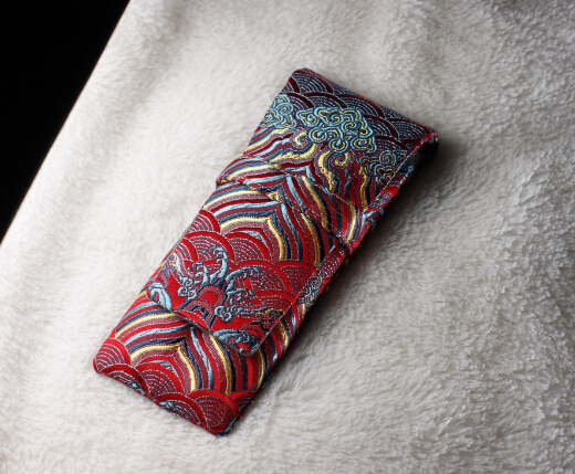 Yilong hand-made hand-made pen bag pen bag pen curtain purple east to two packs Yilong hand-made pen bag pen curtain purple East to two packs Yilong hand-made pen bag pen curtain purple East to two packs