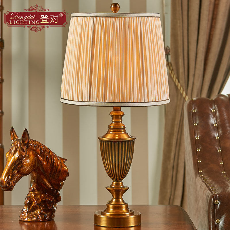 �ǶԴ�̨ͭ����ʽ��ͷ��