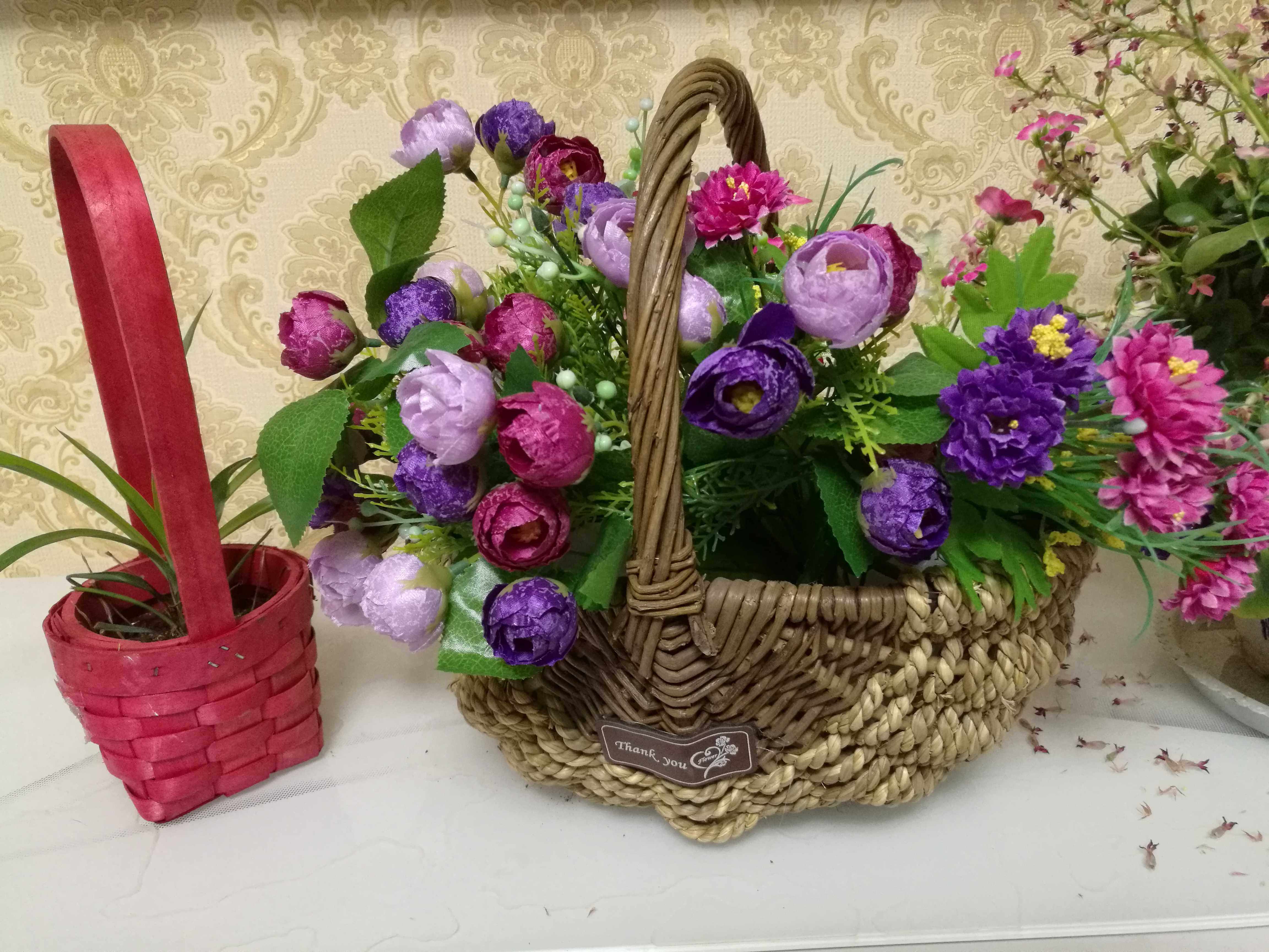 Three pastoral factories straight - selling grass willow - knitting flower basket of fruit basket handcuff basket and meat basket