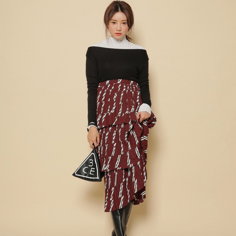 韩国stylenanda官方正品 复古风褶皱拼接斜线印花长款蛋糕裙-红色