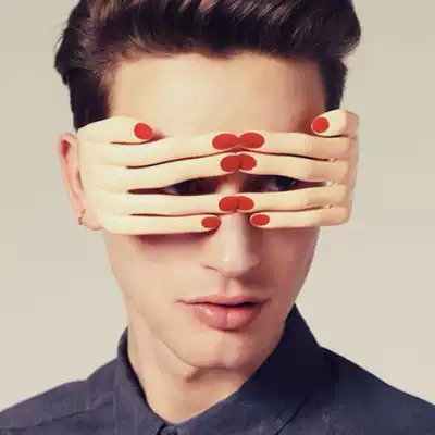 (Beauty's hand peeking) retro sunglasses geek sharp goods