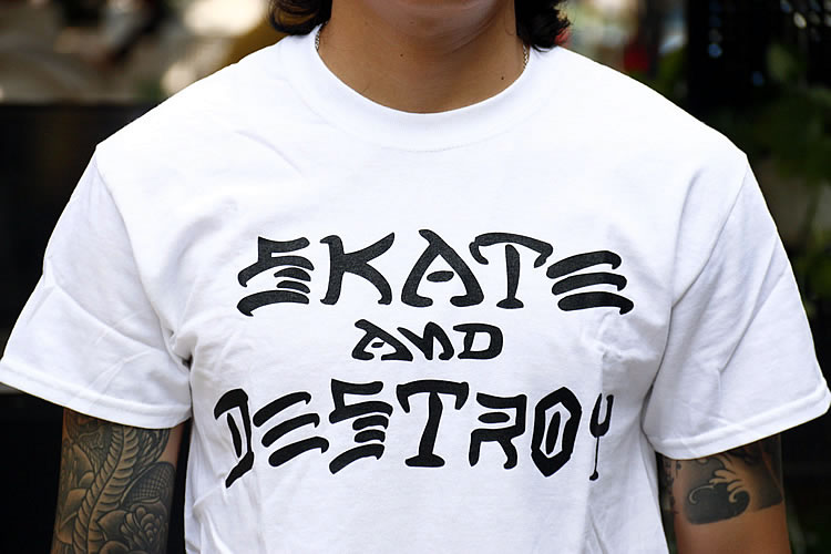 THRASHER SKATE AND DESTROY Classic Slogan Short T American Imported Cotton White