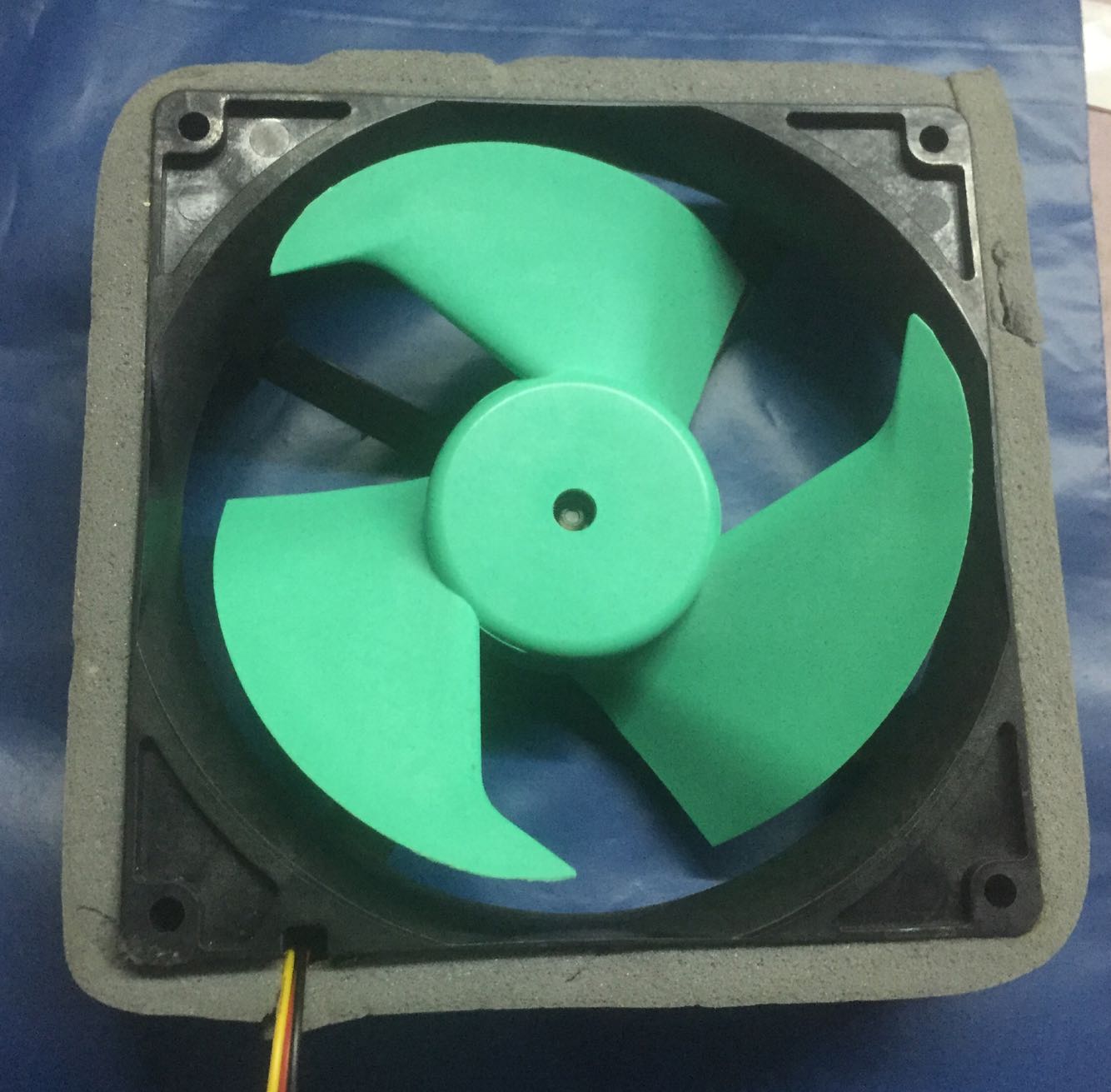 Mitsubishi refrigerator fan Sharp refrigerator fan MODEL FBA12J12V 12V