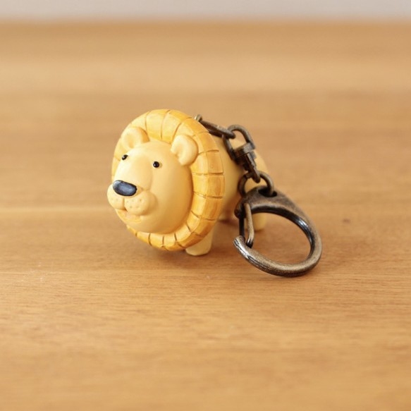 Spot Japanese handcraft crafts various small animals key chain gifts