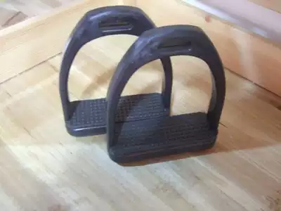 Pedal safety Stirrup Stirrup Resin Stirrup Equestrian harness Horse racing Stirrup 2016 Yuanxing Riding Cheng Harness