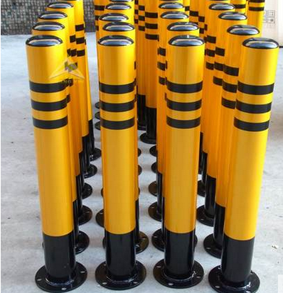 Road Jie anti-collision column fixed movable steel pipe warning reflective column 60cm road separation column road pile can be customized