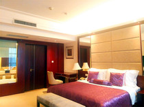 Luxury Garden View Suite of the Grand Hotel of Jianghong International in Chongqing