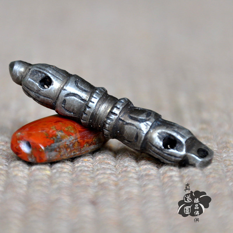 Amulet downpestle pestle Nepal Tierpestle King Kong King Kong Suzuki One of the pestle bells.