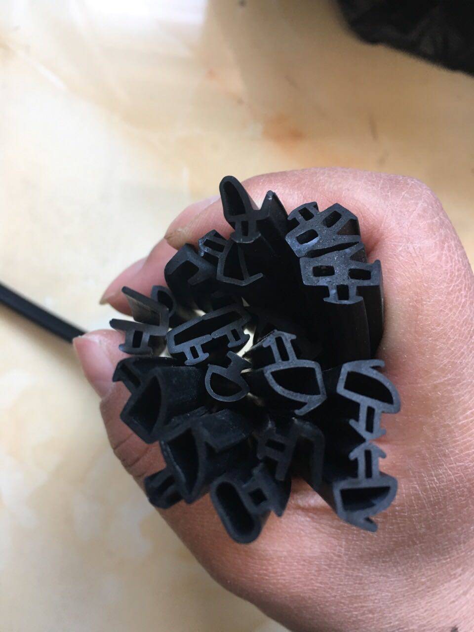 Plastic-steel door and window sealing strip leather strip resistant to aging and high and low temperature waterproof card groove soundproof strip