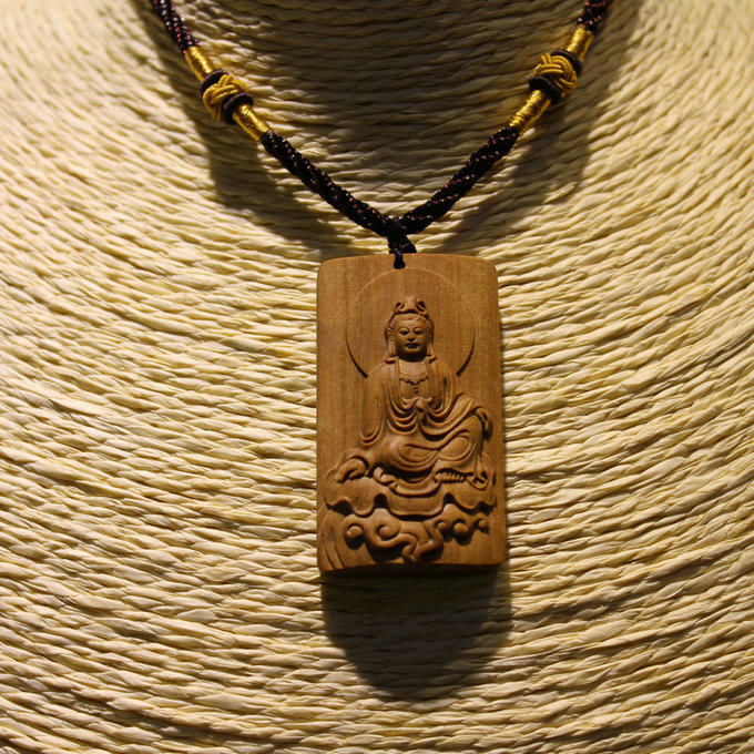 Sandalwood Guanyin pendant Old Mountain Sandalwood pendant car pendant car pendant car ornament
