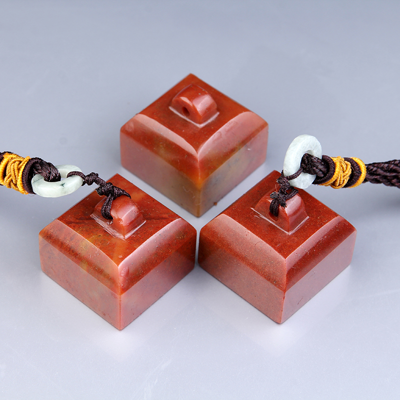 Shoushan stone seal carving seal stone practice seal stone seal material engraving stone button print name collection calligraphy and painting seal 2x2x2