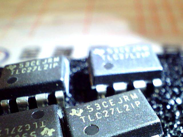 New original fit TLC27L2IP TL27L21P straight inserts 8 feet precision dual operational amplifier