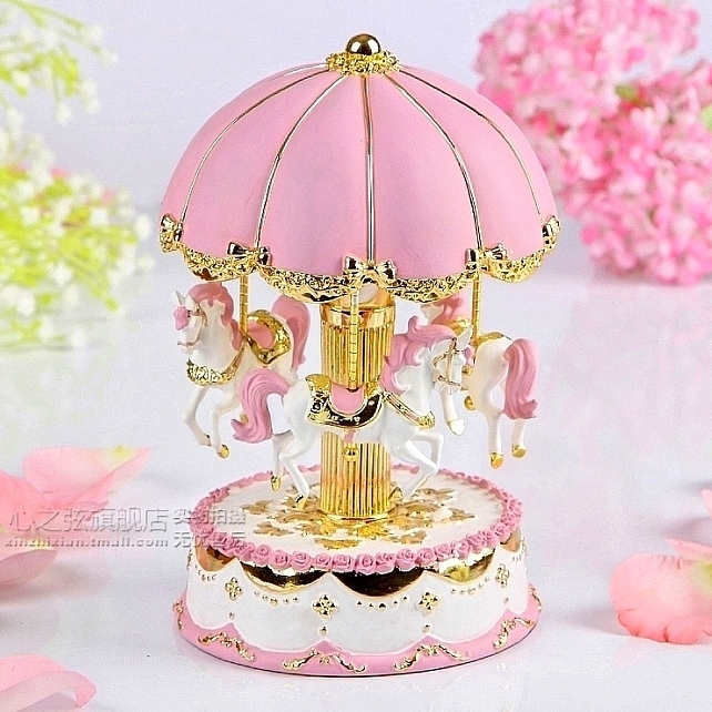 Romantic carousel music box Music box Creative girlfriend to send girls Day gifts Girls children Sky City