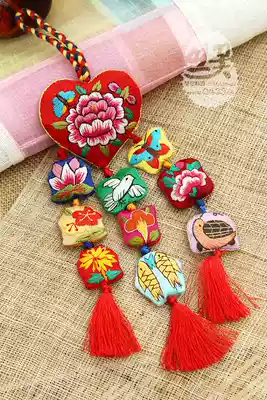 Imported from Korea hand-embroidered peach-shaped three-claw Hanbok pendant Korean pendant H-P01223