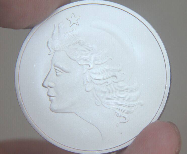 Memorial Chapter Silver - plated Brazilian Freedom Statue South American Coins diameter about 40mm collection