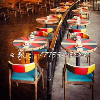 Cafe Tables and Chairs, Fashionable Color Matching, Retro Loft Solid Wood Dining Tables and Chairs, Rivet Bar Table