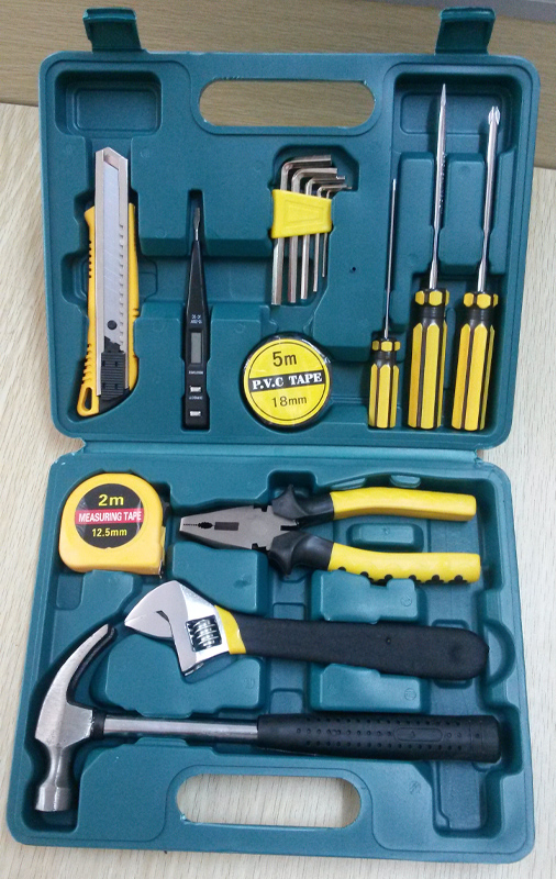 Insurance Gift 16 pieces Kit On-board Maintenance Kit Car Emergency Kit Combination Suit Automotive Supplies